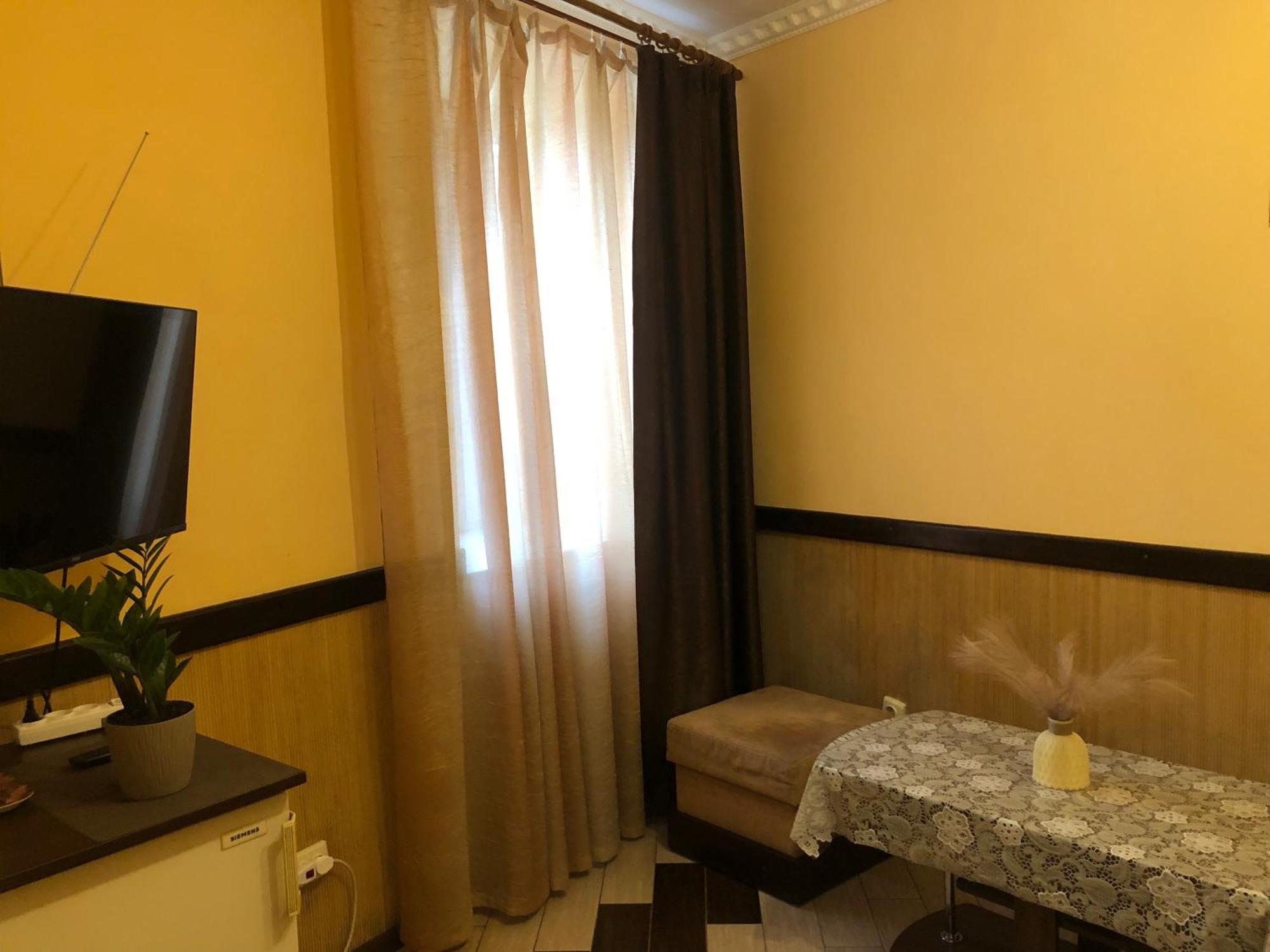 Львів Центр Міста Apartment In The Center Of Lviv Поруч Громадська Парковка エクステリア 写真